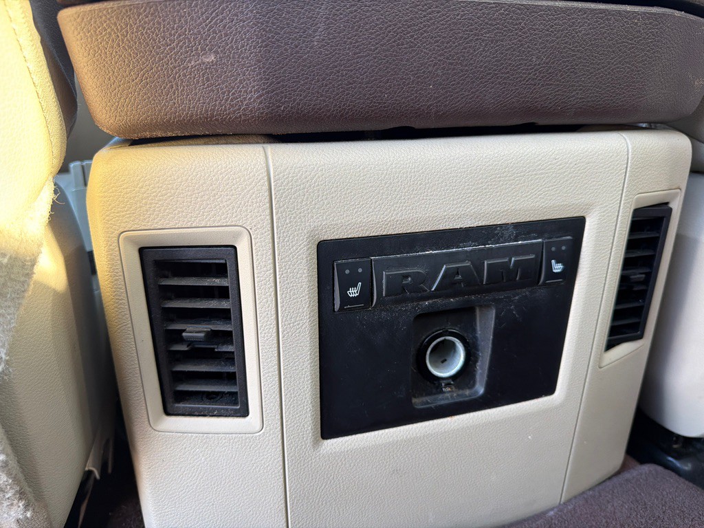 2016 RAM 3500 Image 14