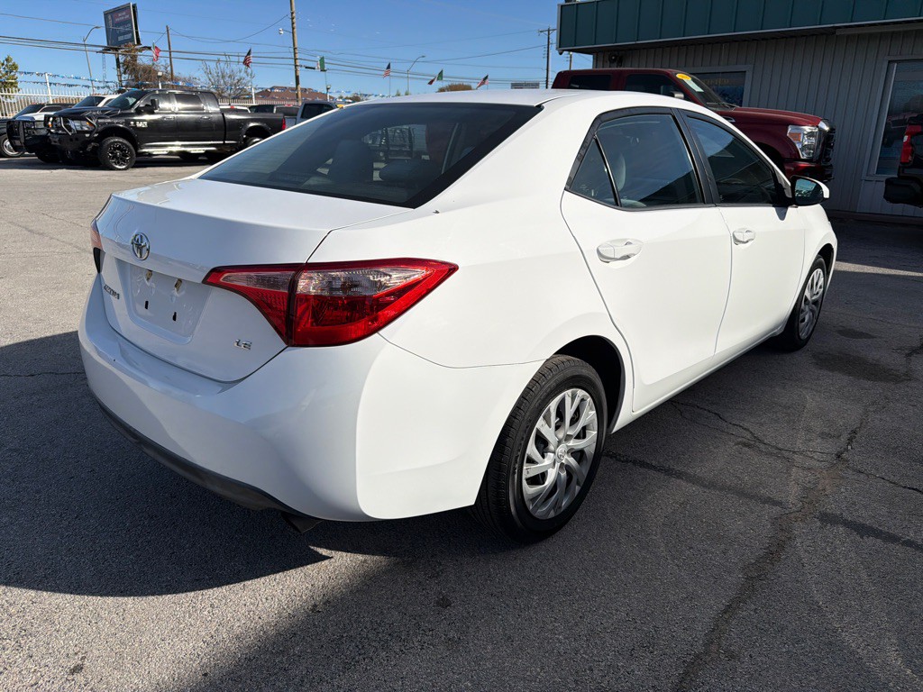 2018 Toyota Corolla Image 5
