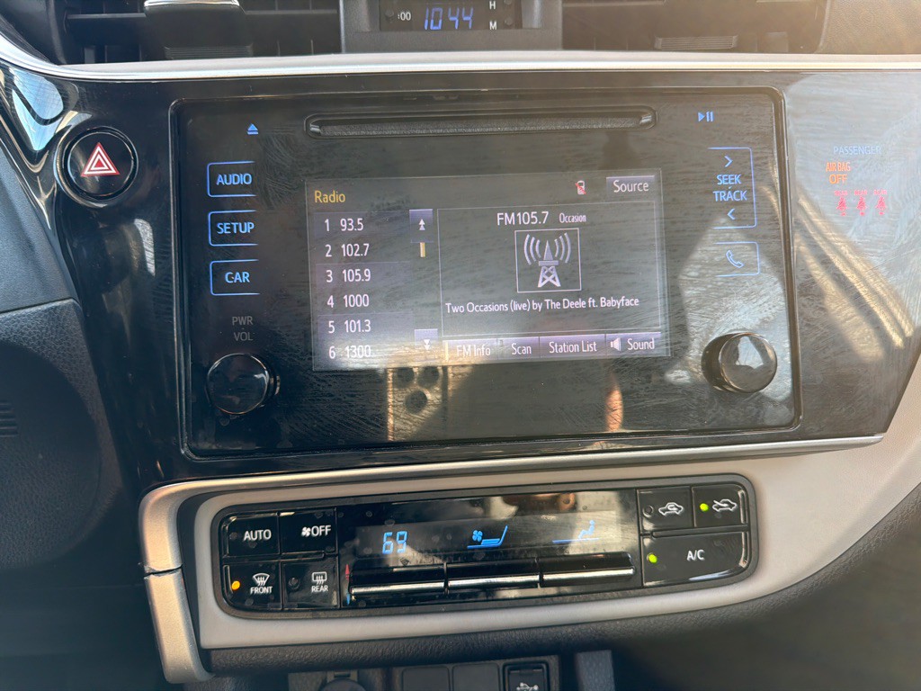 2018 Toyota Corolla Image 14