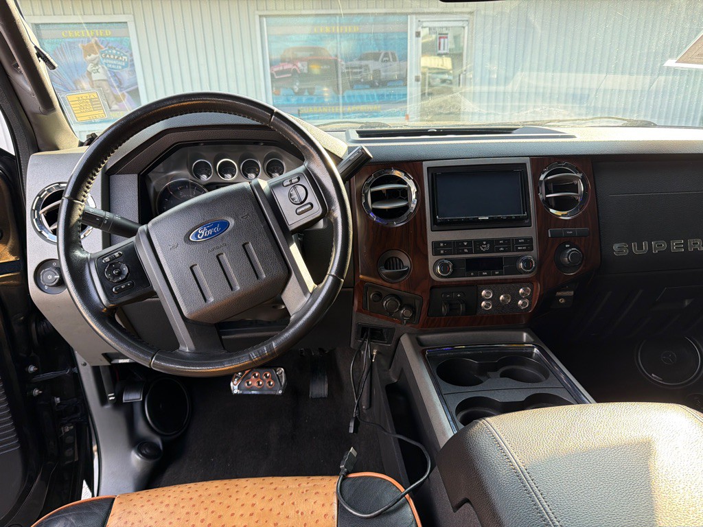 2011 Ford F-350 Image 11