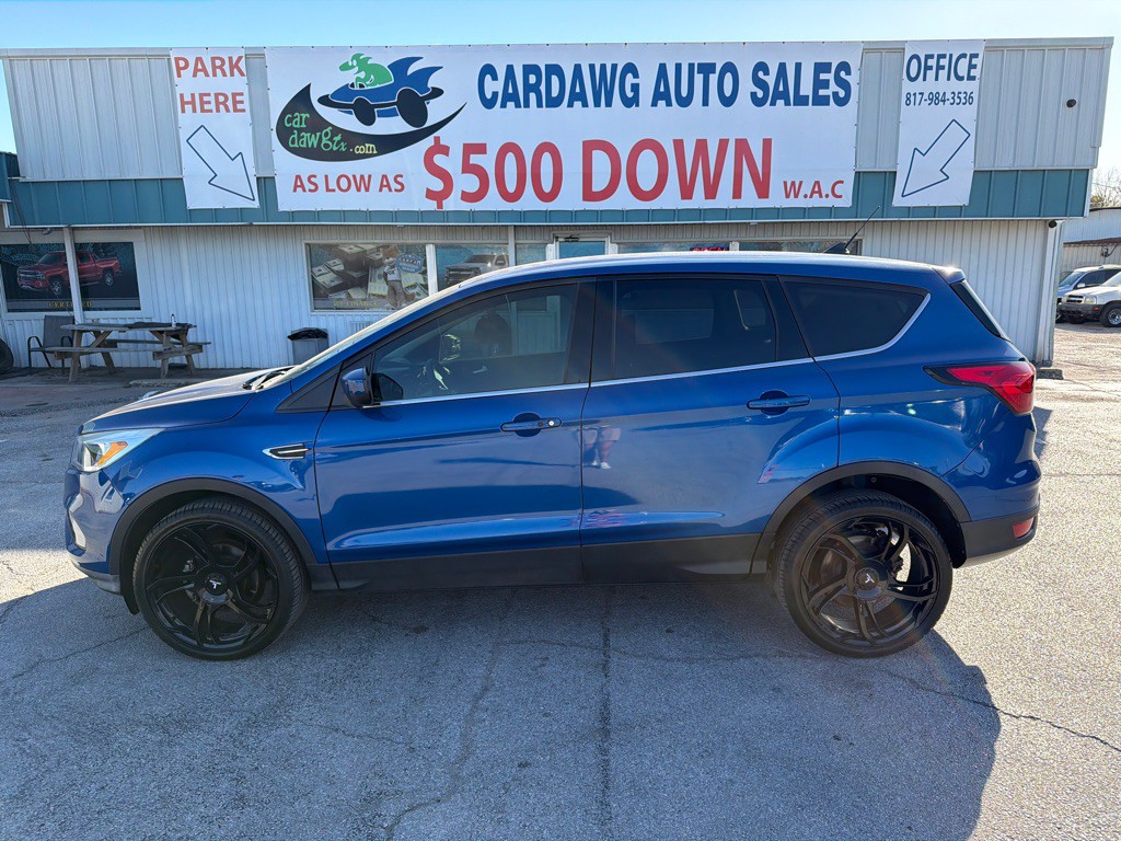 2019 Ford Escape Image 2