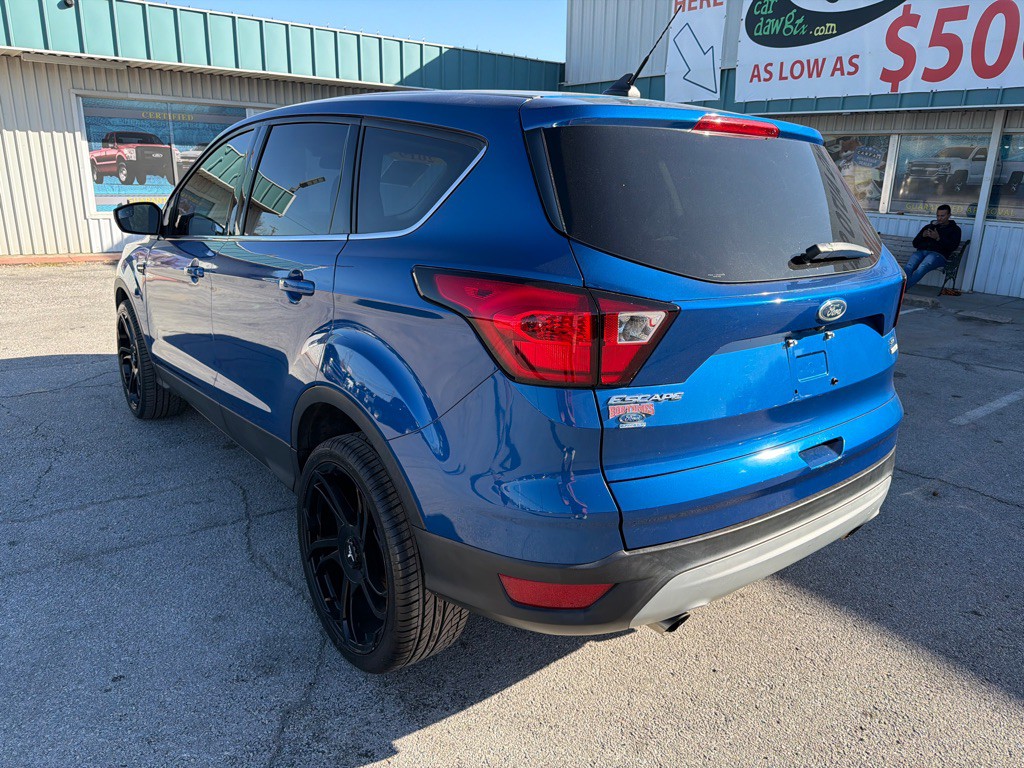 2019 Ford Escape Image 3
