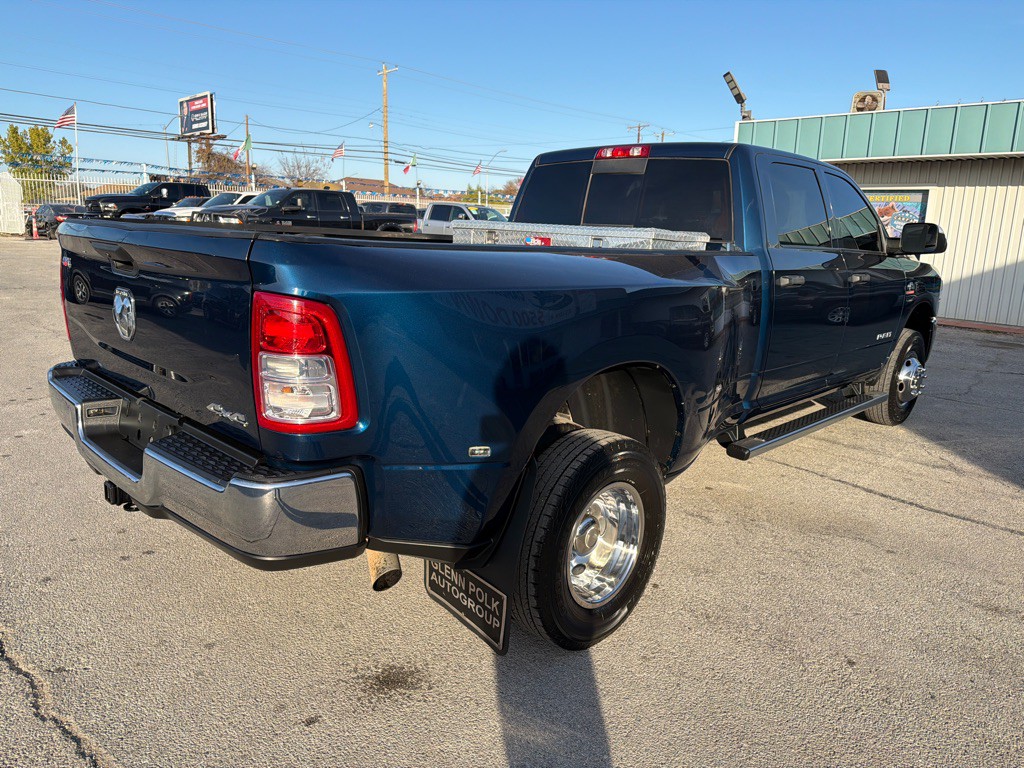 2022 RAM 3500 Image 5