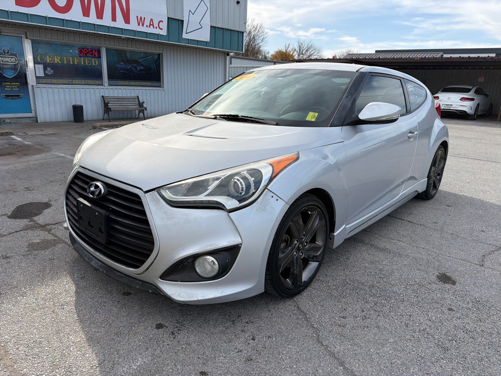 2014 Hyundai Veloster Image 1