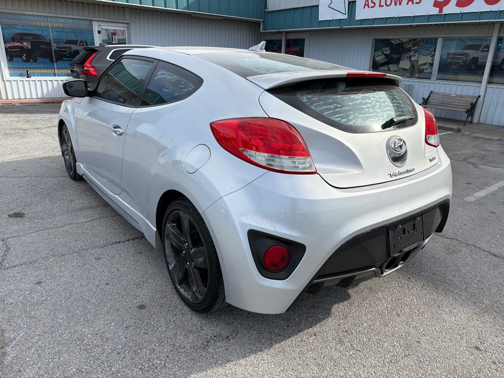 2014 Hyundai Veloster Image 3