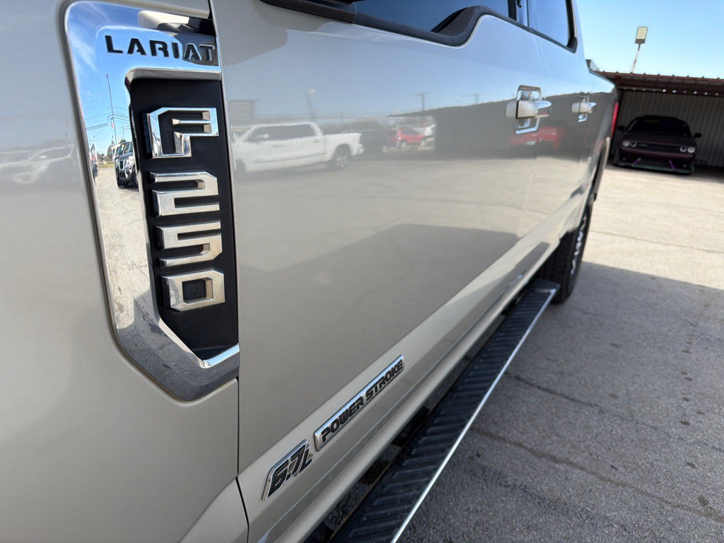 2017 Ford F-250 Image 10