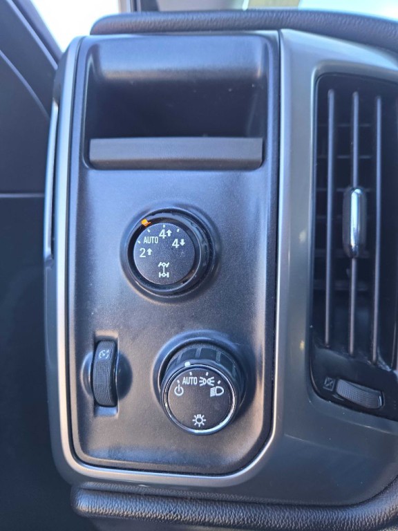 2016 Chevrolet Silverado 1500 Image 16