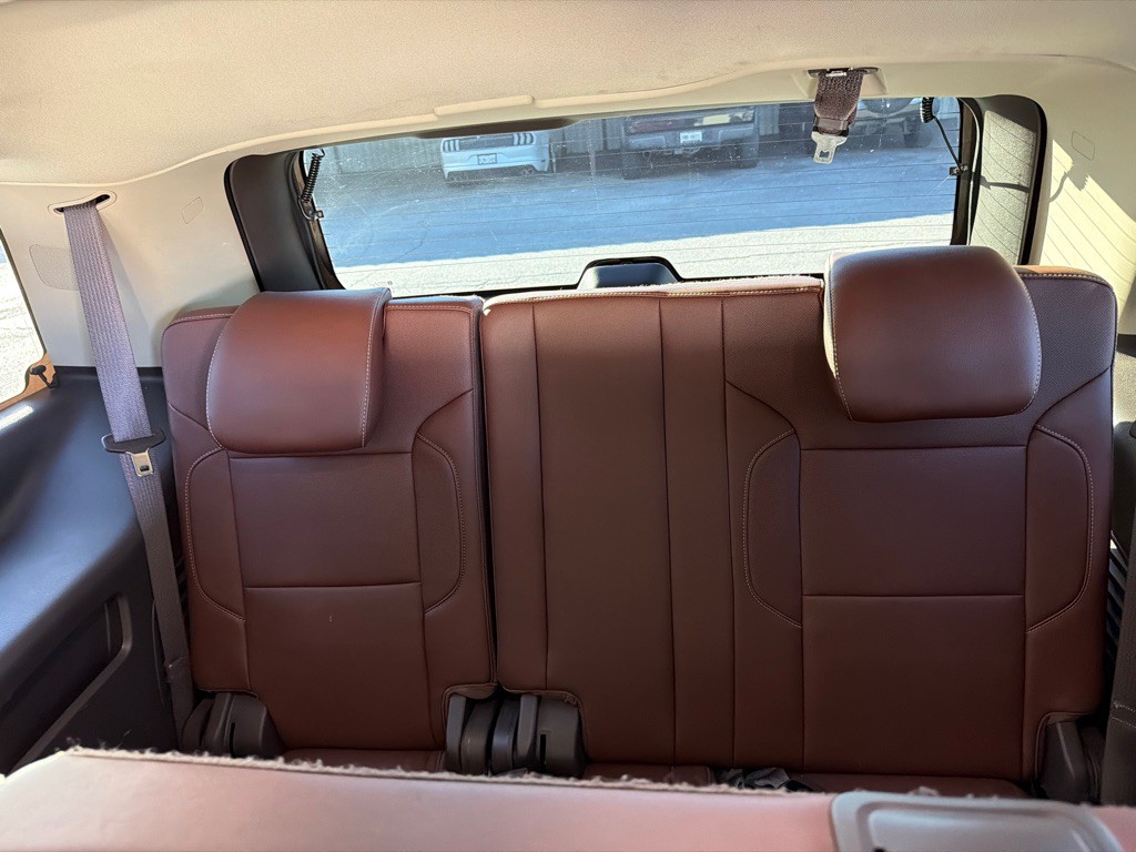 2016 Chevrolet Tahoe Image 12