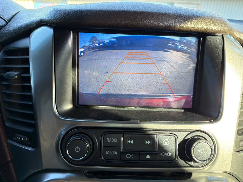 2016 Chevrolet Tahoe Image 17