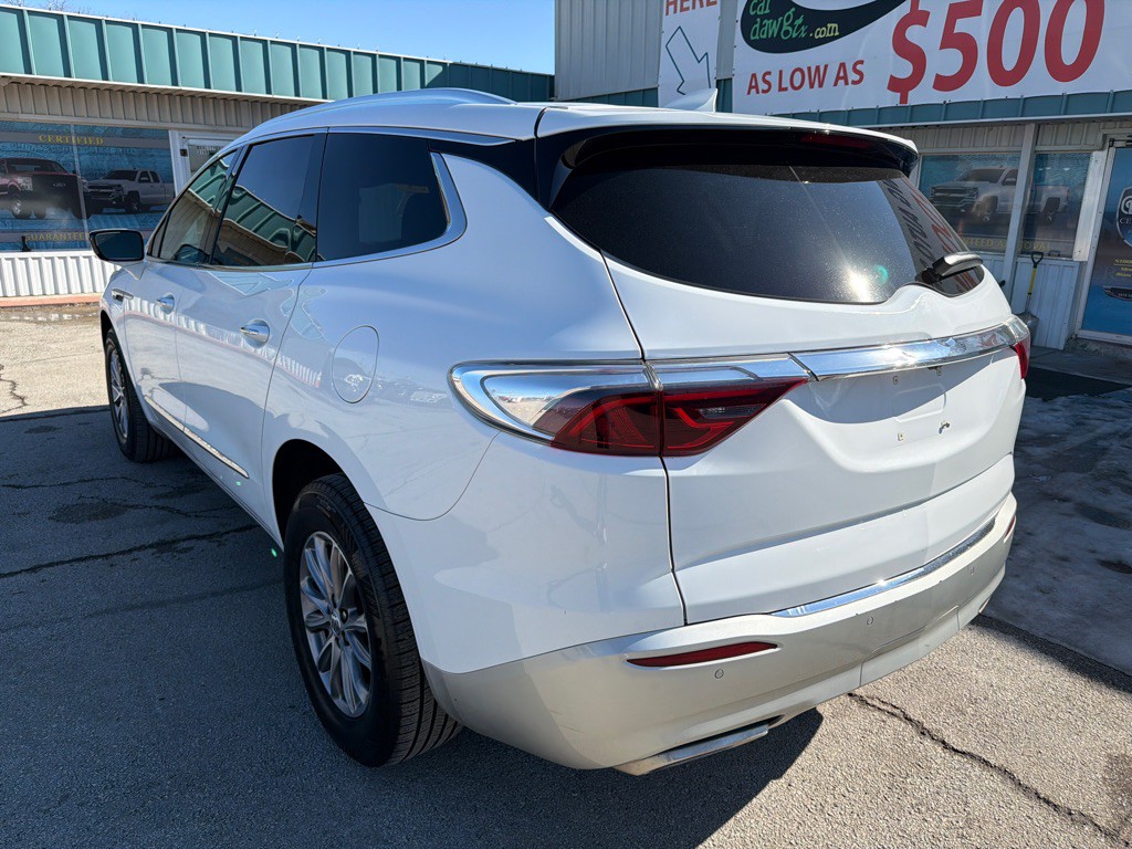 2023 Buick Enclave Image 3