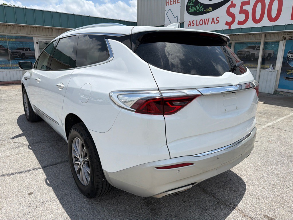 2023 Buick Enclave Image 3