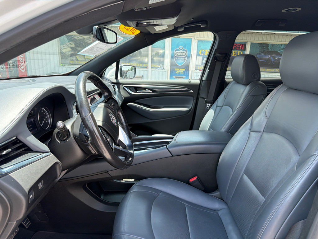 2023 Buick Enclave Image 10