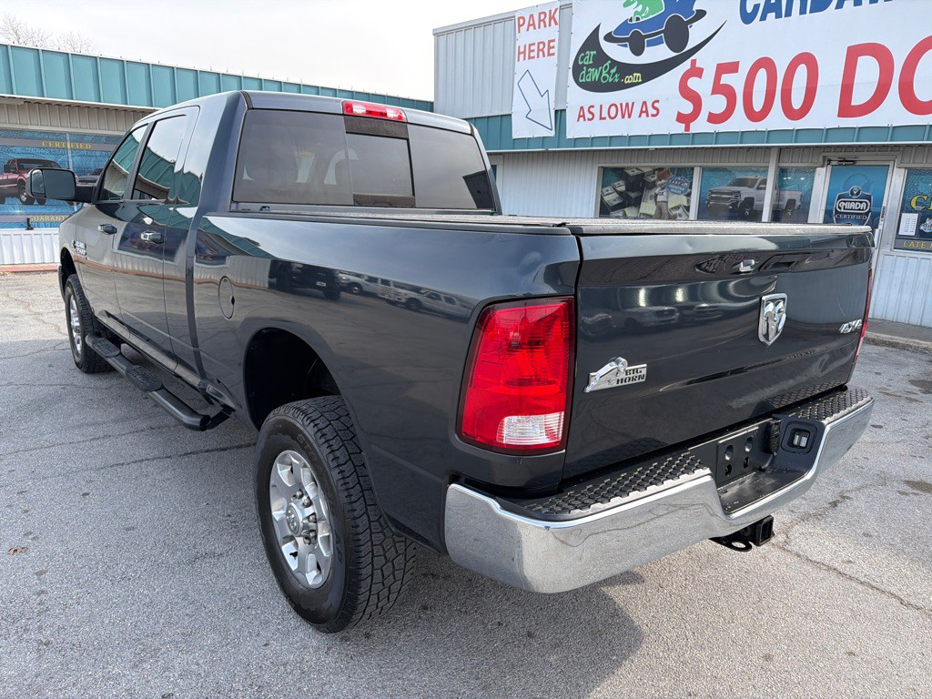 2018 RAM 2500 Image 3