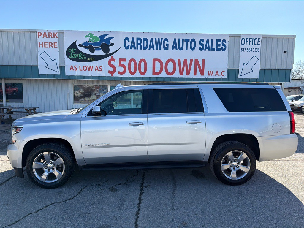 2018 Chevrolet Suburban Image 2
