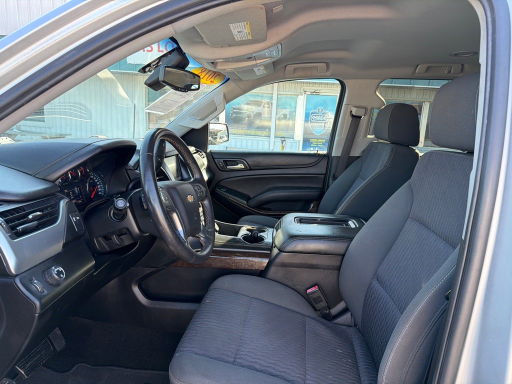 2018 Chevrolet Suburban Image 10
