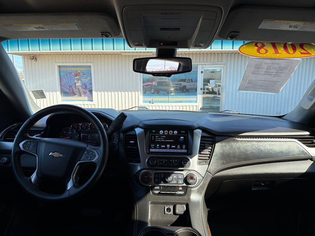 2018 Chevrolet Suburban Image 14