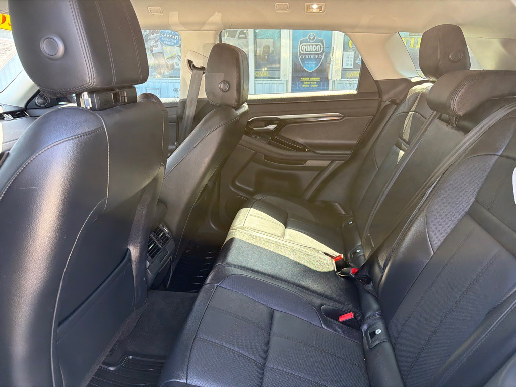 2020 Land Rover Range Rover Evoque Image 11