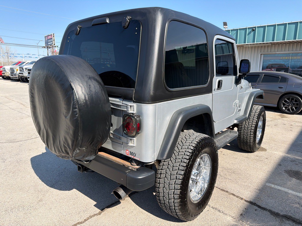2004 Jeep Wrangler Image 5