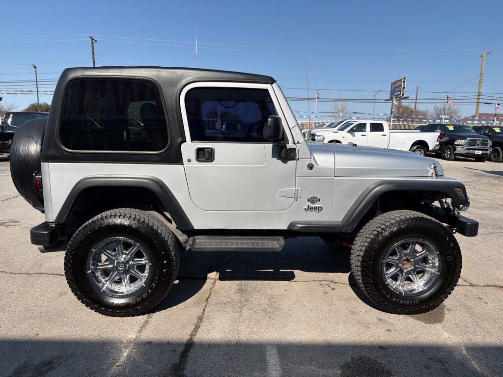 2004 Jeep Wrangler Image 6
