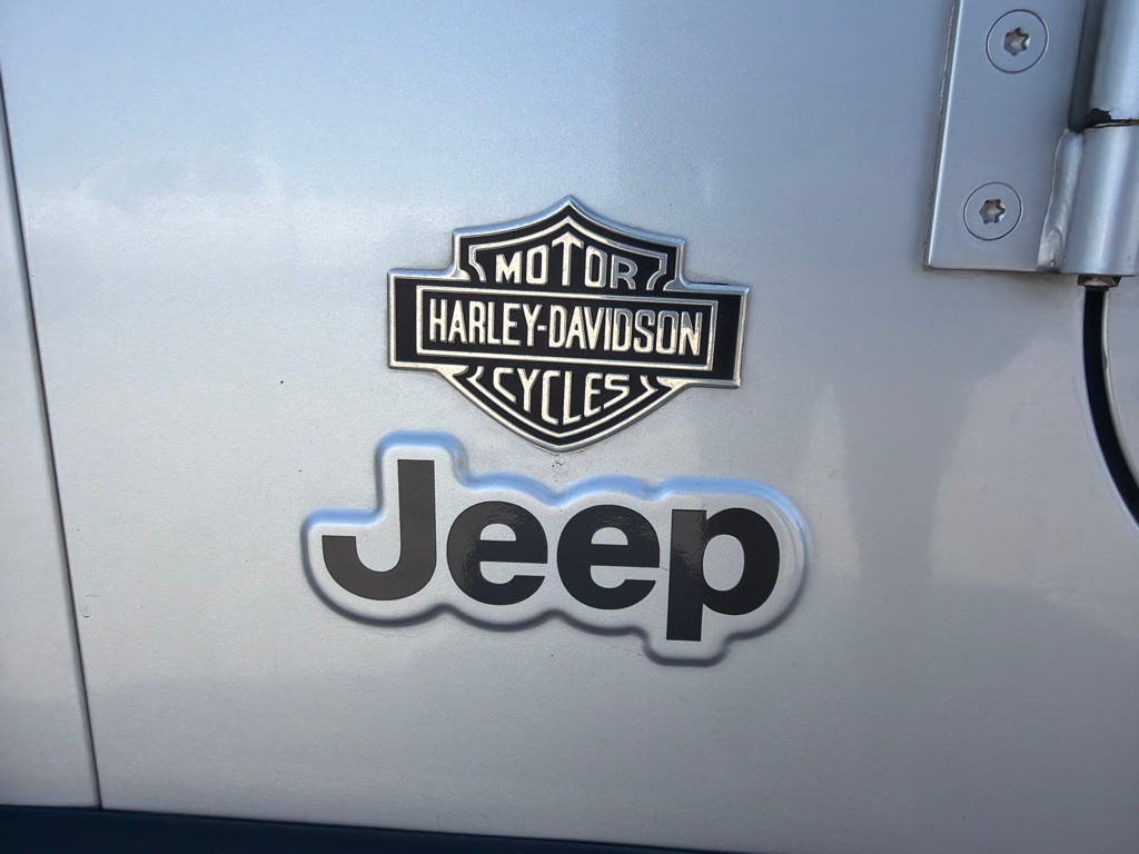 2004 Jeep Wrangler Image 11