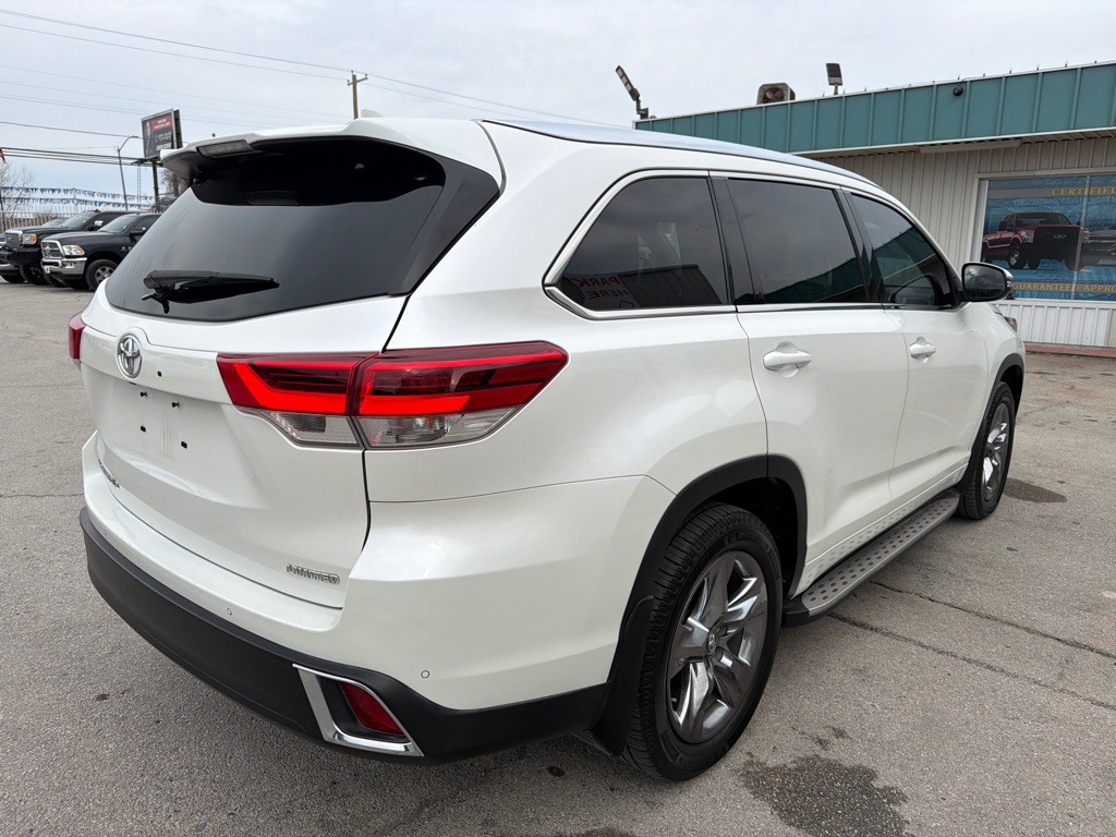2019 Toyota Highlander Image 5