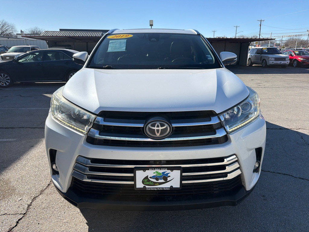 2019 Toyota Highlander Image 8