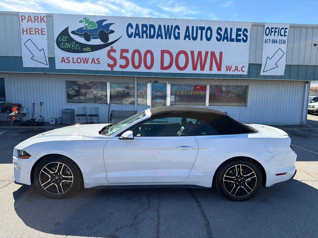 2020 Ford Mustang Image 2