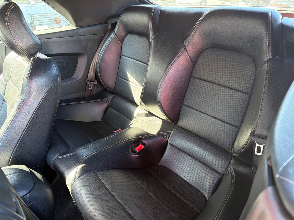 2020 Ford Mustang Image 11