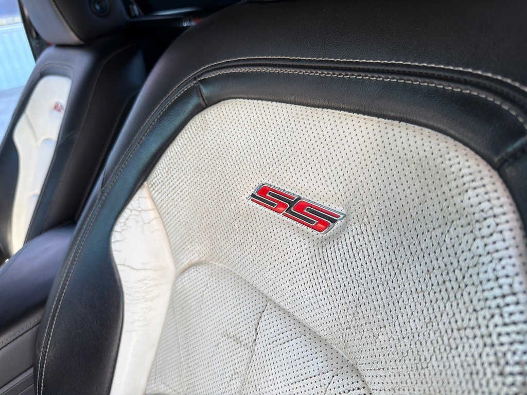 2016 Chevrolet Camaro Image 13