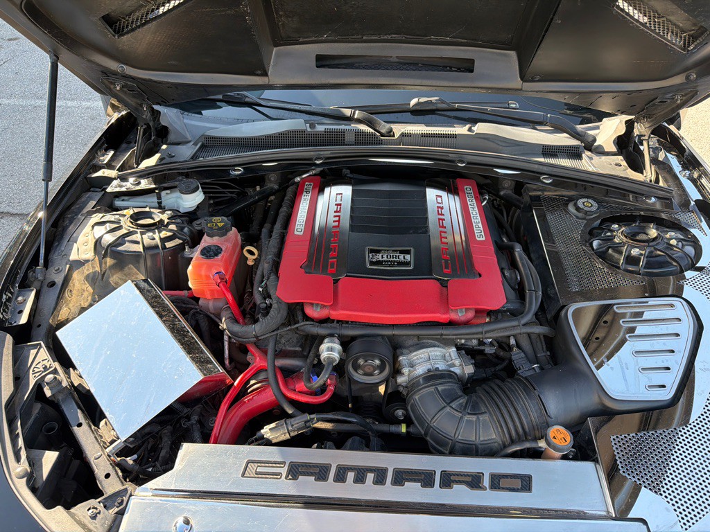 2016 Chevrolet Camaro Image 17