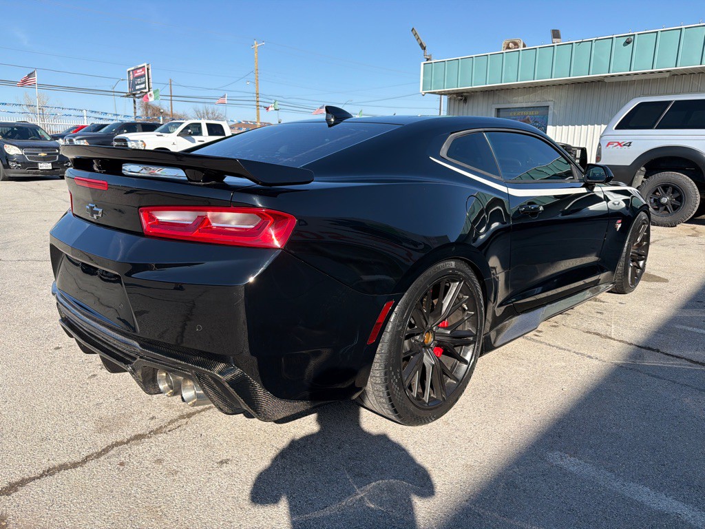 2016 Chevrolet Camaro Image 6