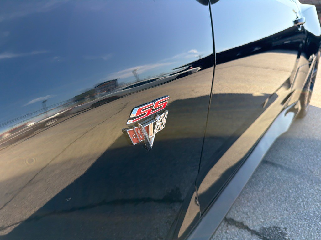 2016 Chevrolet Camaro Image 11