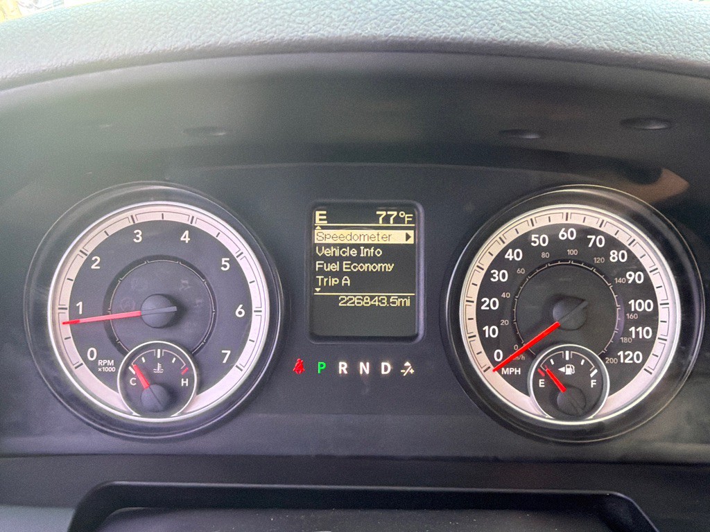 2014 RAM 1500 Image 14