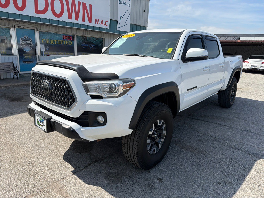 2018 Toyota Tacoma Image 1
