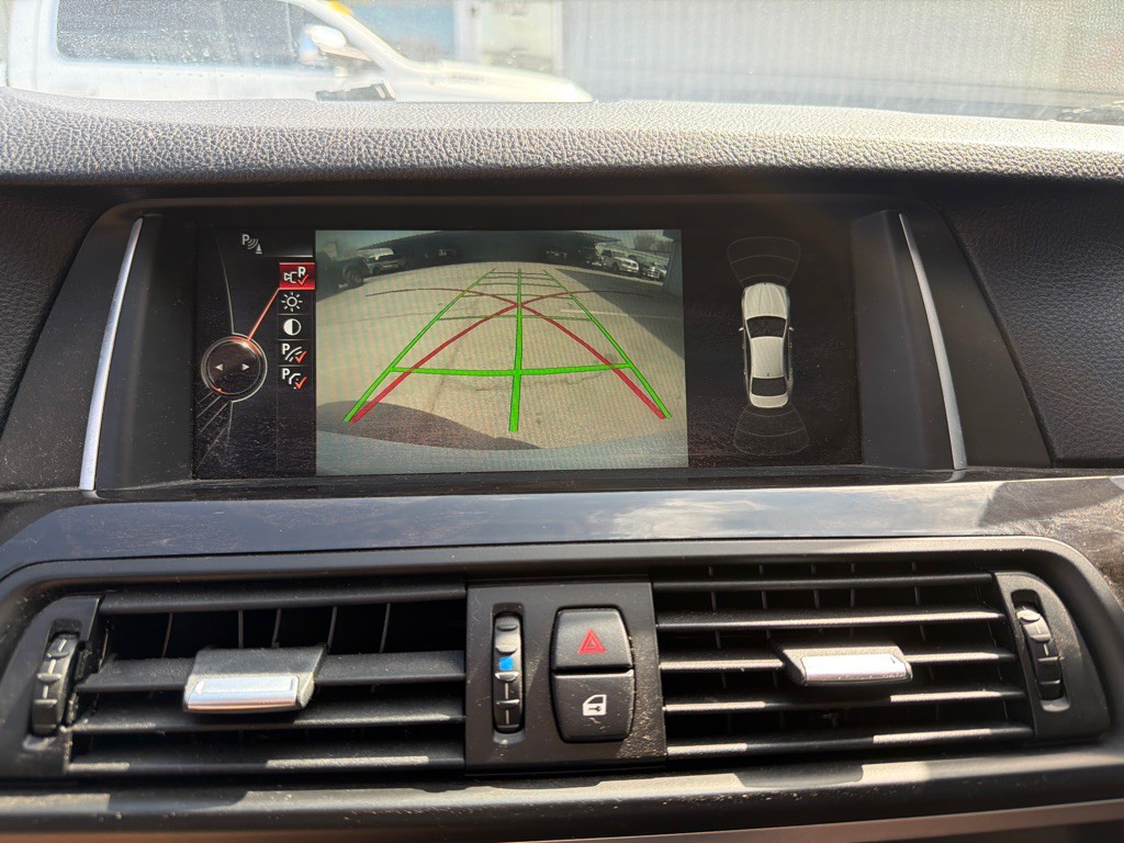 2016 BMW 5 Series Image 16