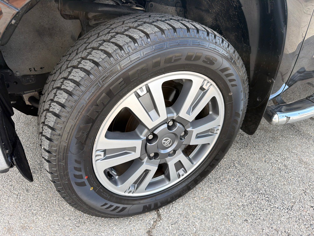 2019 Toyota Tundra Image 10