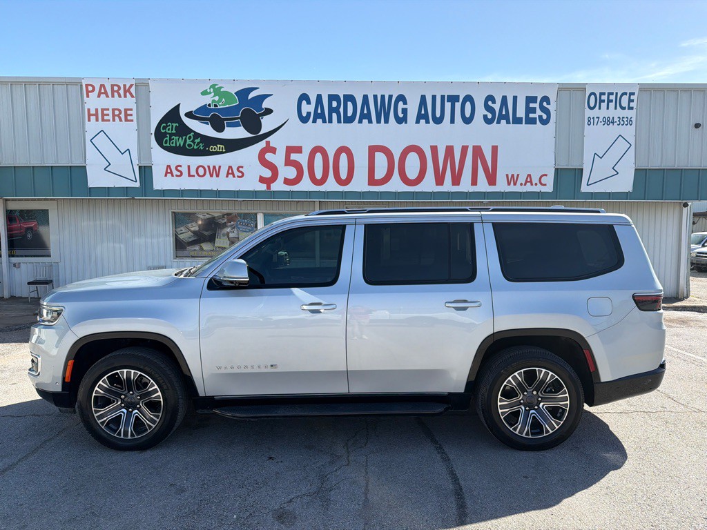 2022 Jeep Wagoneer Image 2