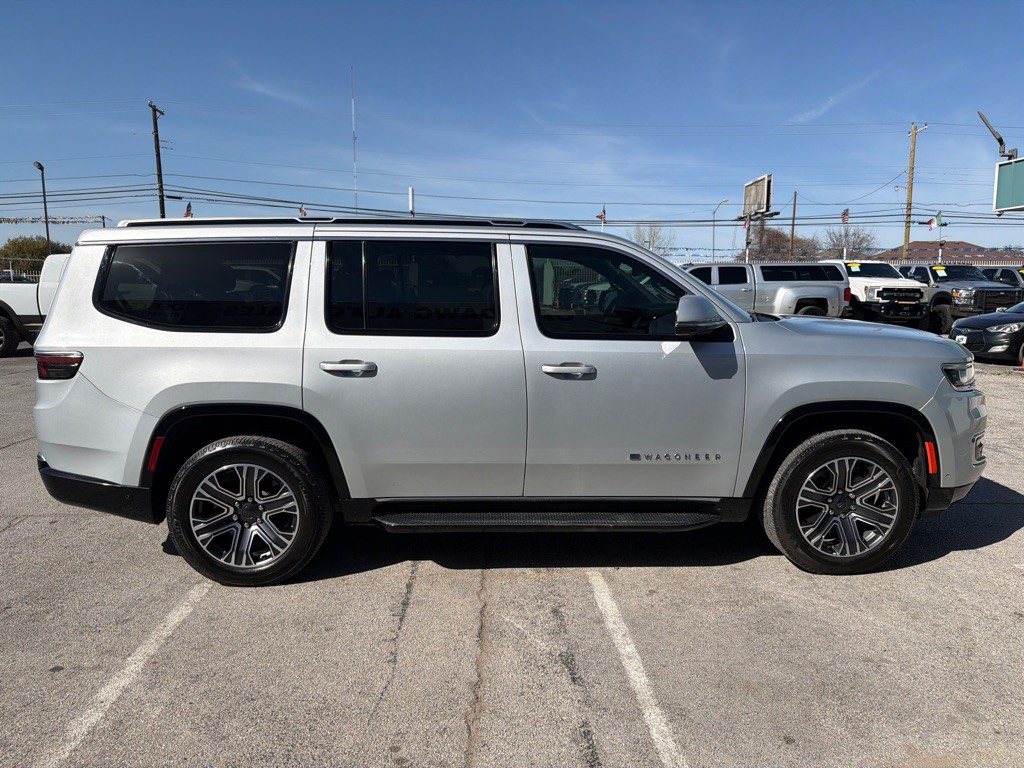 2022 Jeep Wagoneer Image 6
