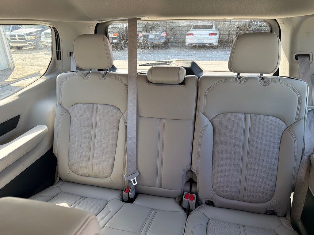 2022 Jeep Wagoneer Image 13