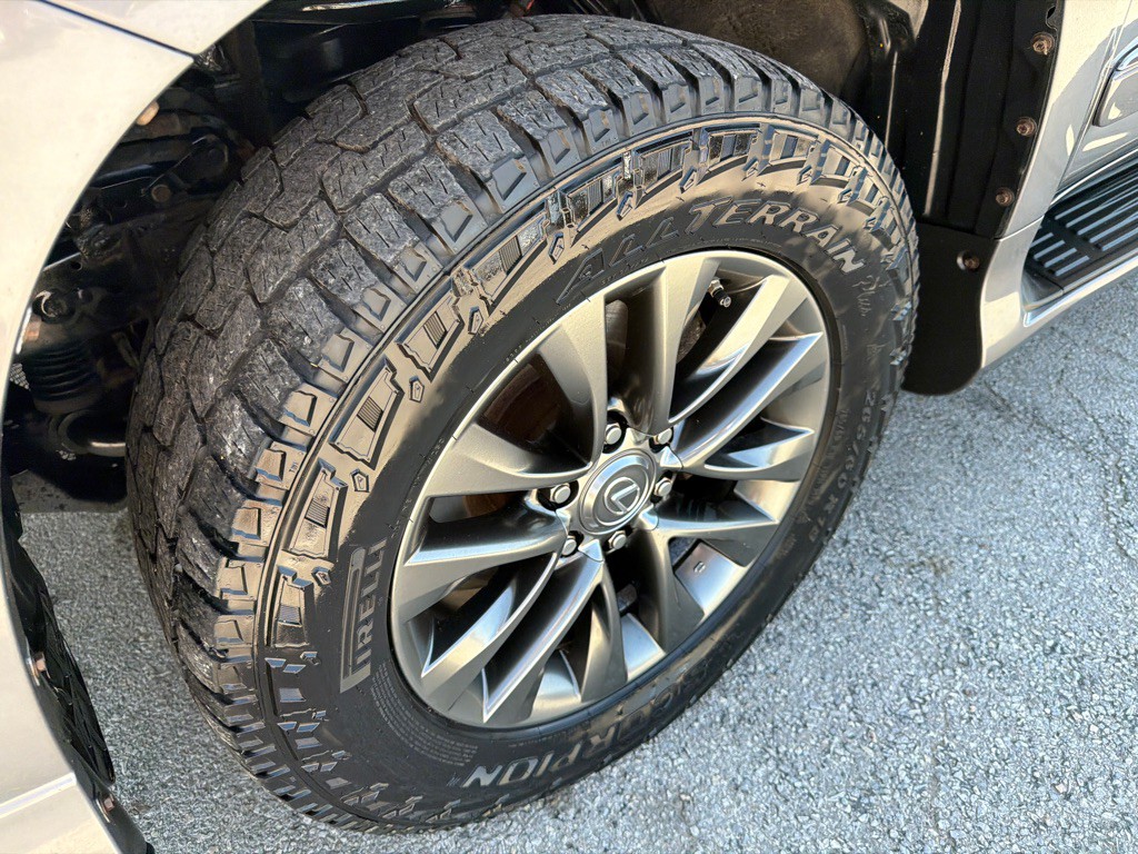 2017 Lexus GX 460 Image 10