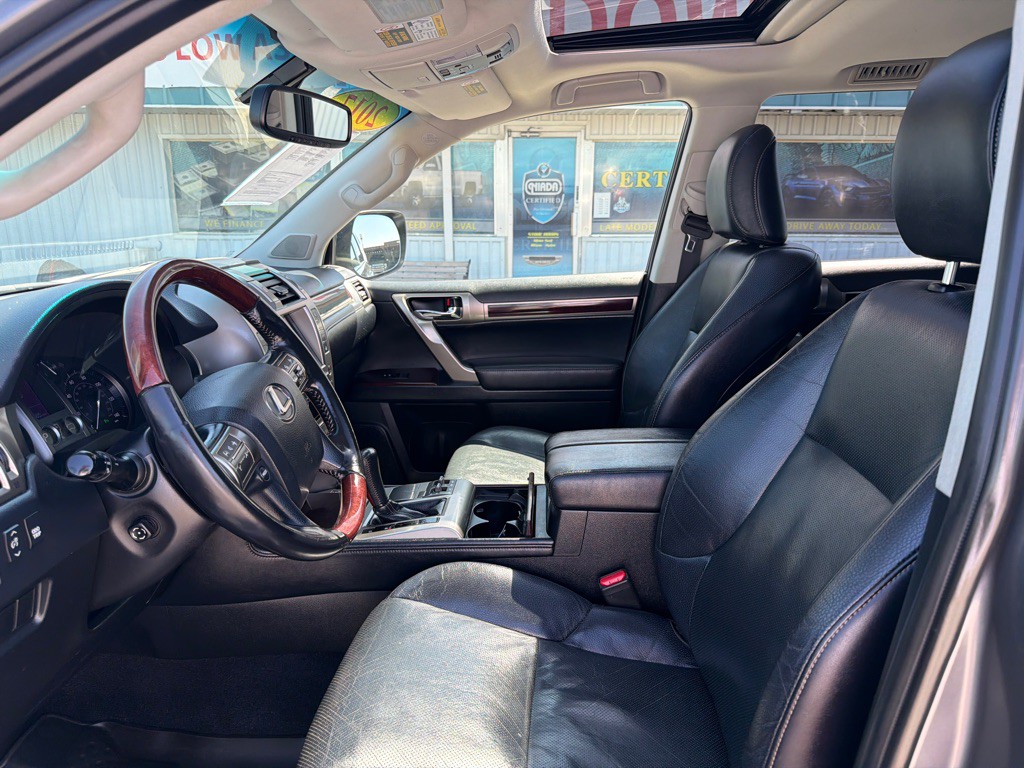 2017 Lexus GX 460 Image 11