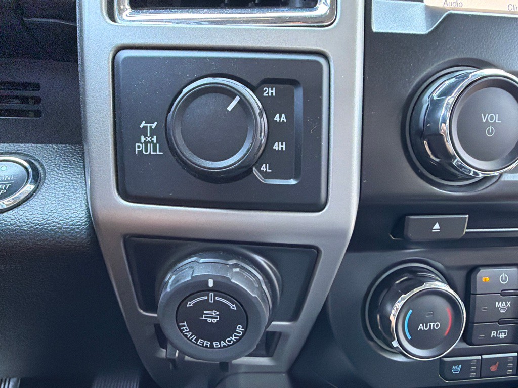 2016 Ford F-150 Image 18