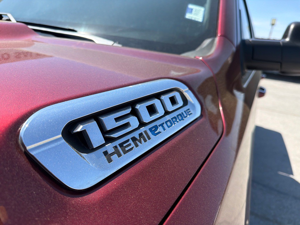 2022 RAM 1500 Image 9