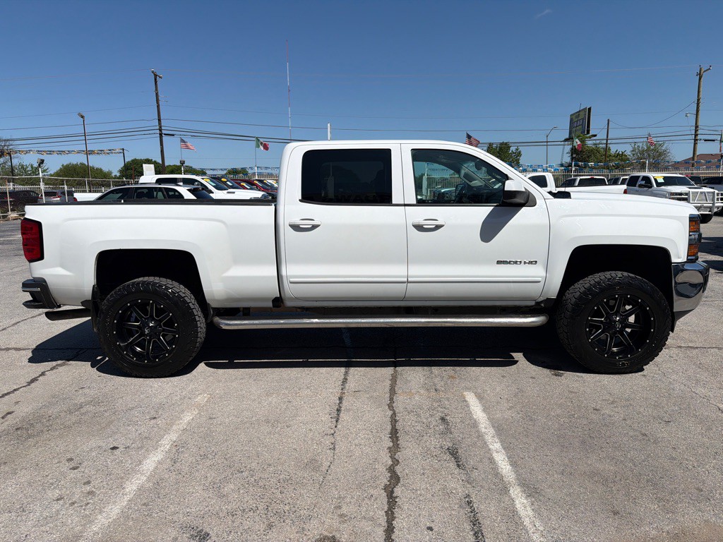 2018 Chevrolet Silverado 1500 Image 6