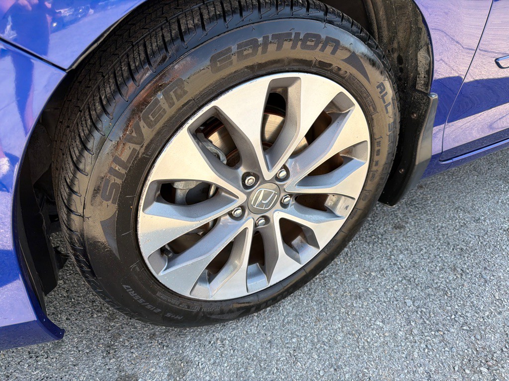 2013 Honda Accord Image 9