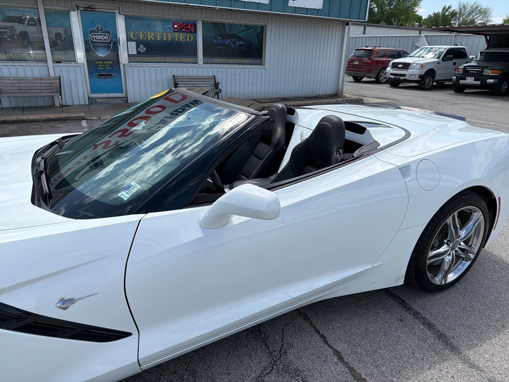 2016 Chevrolet Corvette Image 10