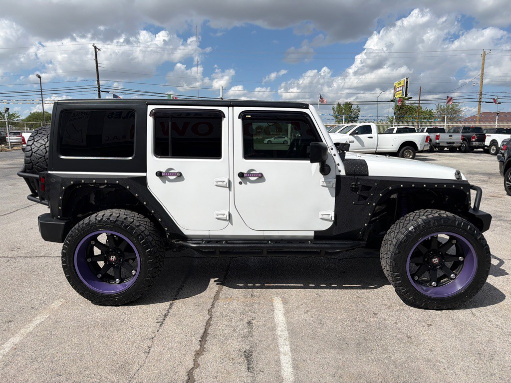 2017 Jeep Wrangler Unlimited Image 6