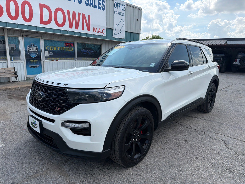 2022 Ford Explorer Image 1