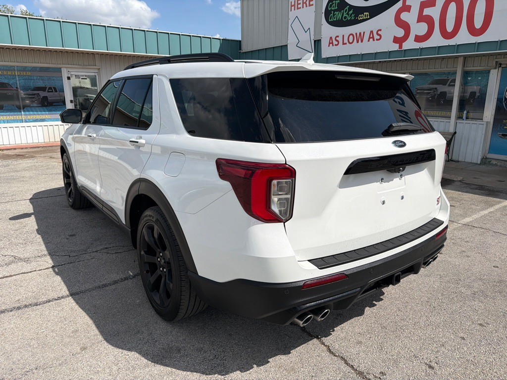 2022 Ford Explorer Image 3
