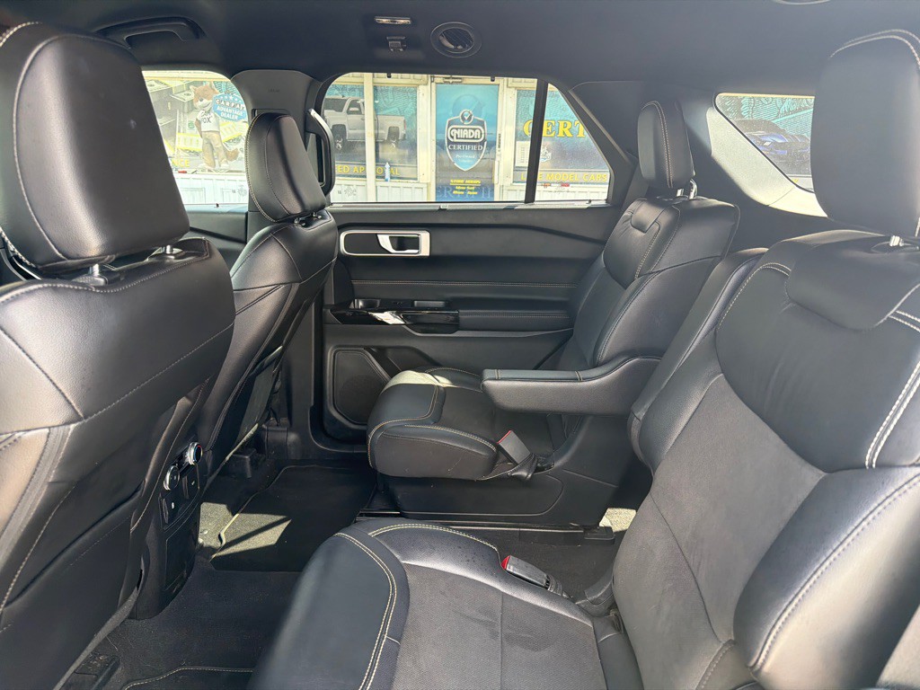 2022 Ford Explorer Image 12
